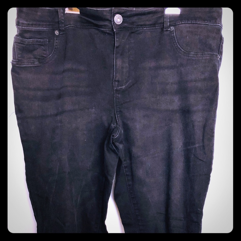 Maurice’s black jeggings